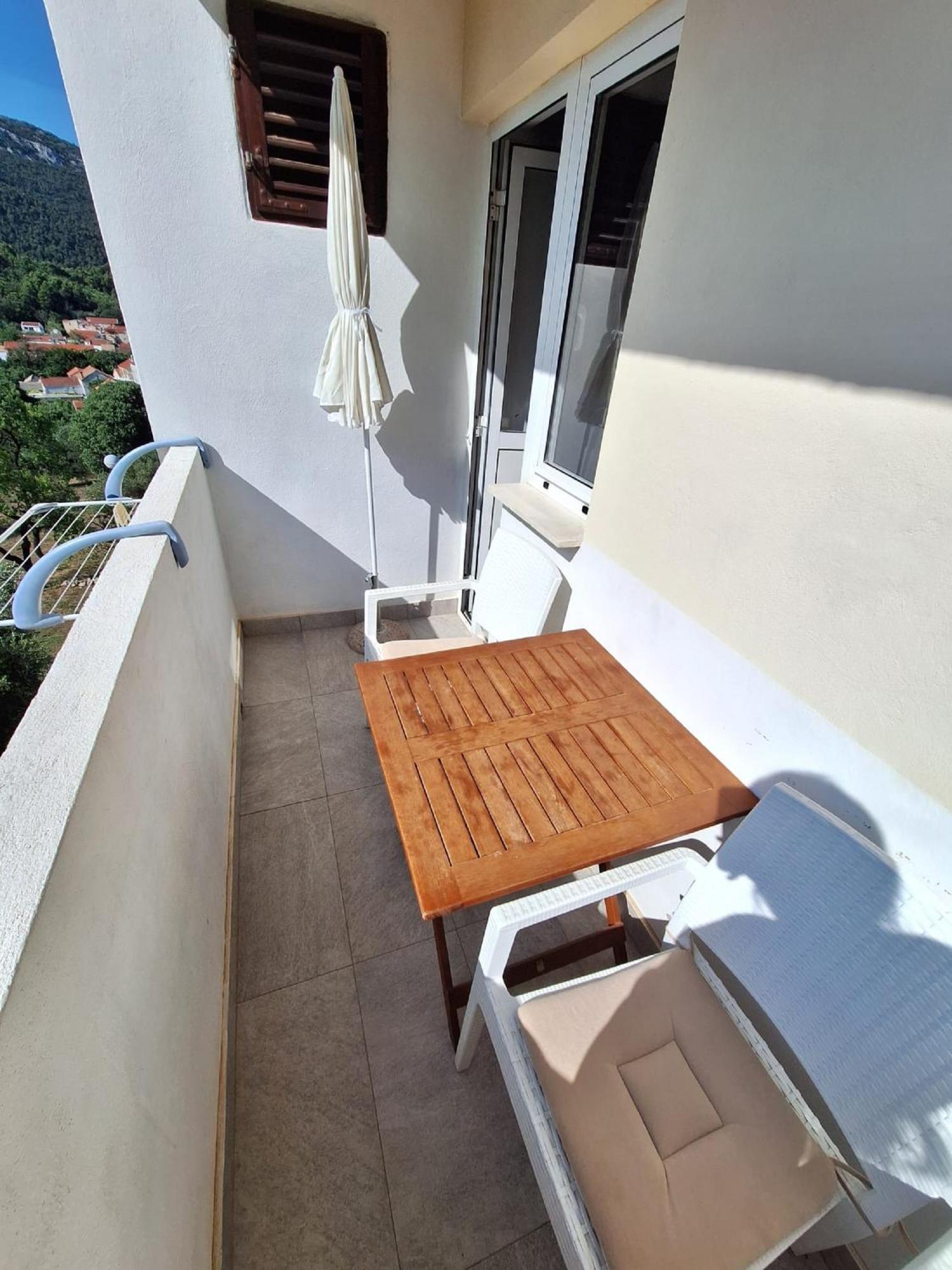 Apartments Dalmatin จูเลียนา ภายนอก รูปภาพ
