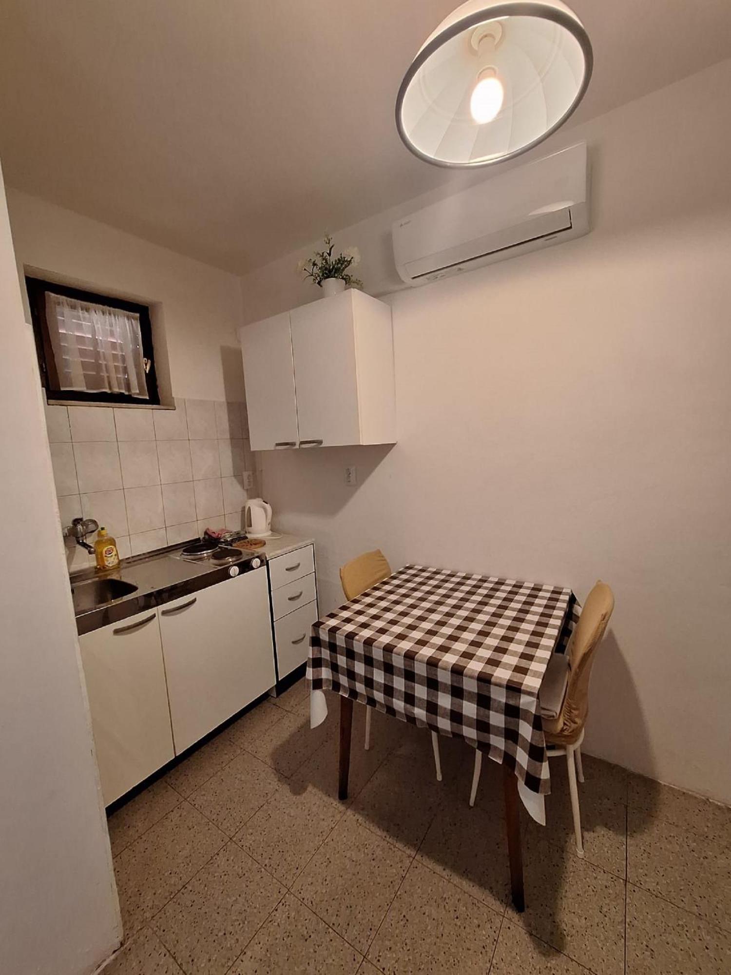 Apartments Dalmatin จูเลียนา ภายนอก รูปภาพ