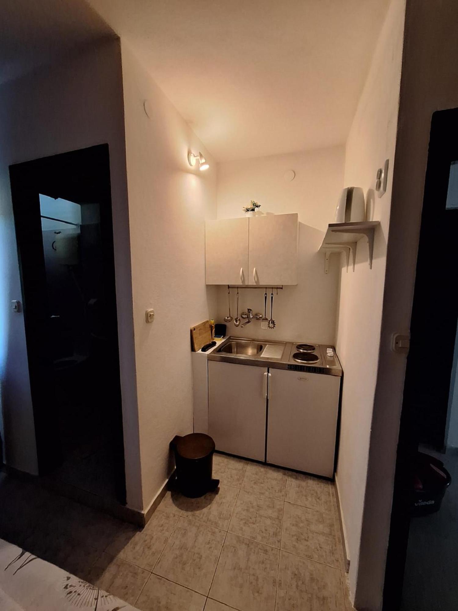 Apartments Dalmatin จูเลียนา ภายนอก รูปภาพ